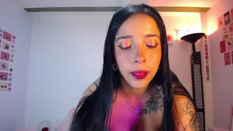 Nicolle online show from 05/24/26, 03:55