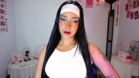 Nicolle online show from 06/30/26, 01:28