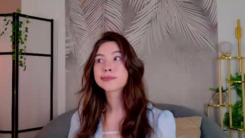 Marie LEAVE YOUR  WITH ME online show from 07/17/26, 05:25