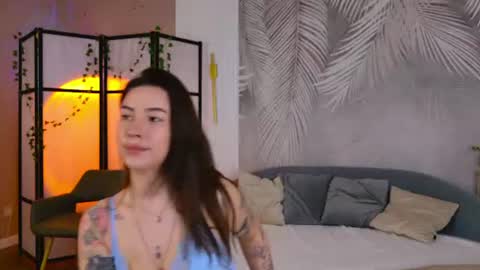 Marie LEAVE YOUR  WITH ME online show from 07/24/26, 05:16
