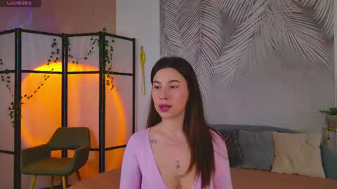 Marie LEAVE YOUR  WITH ME online show from 07/28/26, 05:14