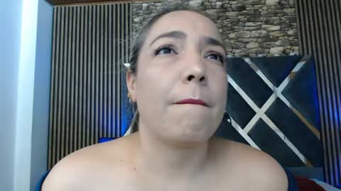 marie_hss online show from 06/11/26, 08:07