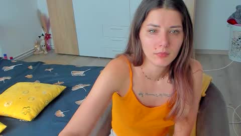 Snapshot of marie_marie03 chatting on 03/17/26, 06:17 Marie online show from 03/17/26, 06:17