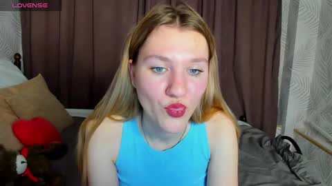 mariel_brown online show from 12/04/24, 08:23