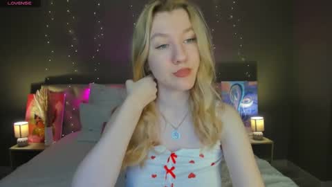 mariel_brown online show from 11/06/25, 09:21