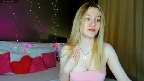 mariel_brown online show from 11/15/25, 09:06
