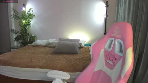 Mariel online show from 11/03/25, 12:57