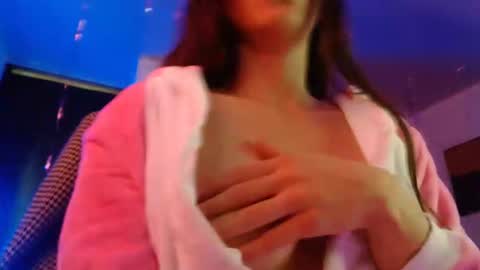 Snapshot of mariel_sins21 chatting on 01/02/25, 04:02 Mariie online show from 01/02/25, 04:02