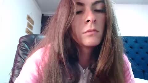 Snapshot of mariel_sins21 chatting on 01/15/25, 02:02 Mariie online show from 01/15/25, 02:02