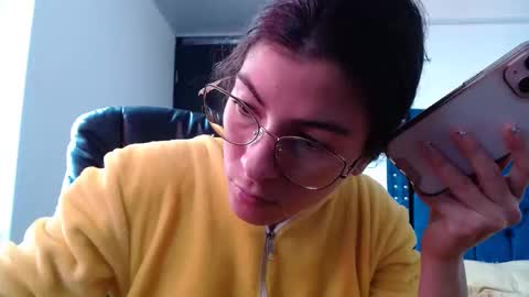 Snapshot of mariel_sins21 chatting on 02/10/25, 02:48 Mariie online show from 02/10/25, 02:48