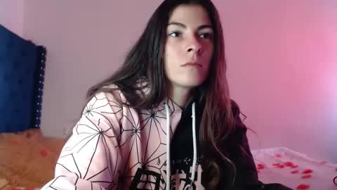 Snapshot of mariel_sins21 chatting on 03/01/25, 04:11 Mariie online show from 03/01/25, 04:11