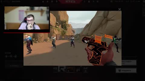 Marie online show from 10/12/25, 03:33