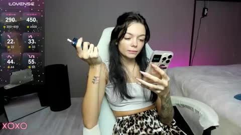 Snapshot of mariella__adams chatting on 09/30/25, 12:54 Maria  online show from 09/30/25, 12:54
