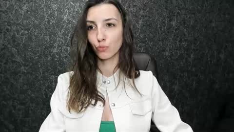 marielleanker online show from 09/11/25, 12:44