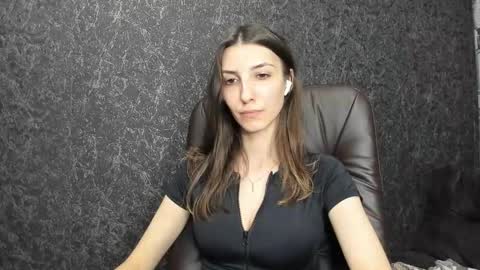 Snapshot of marielleanker chatting on 11/16/25, 03:34 marielleanker online show from 11/16/25, 03:34