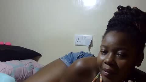 Snapshot of marielove51 chatting on 05/19/26, 02:01 Marie online show from 05/19/26, 02:01