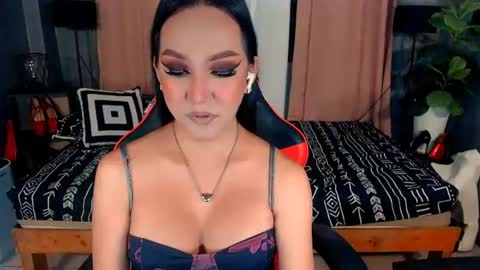 Snapshot of mariemanila chatting on 07/12/26, 05:37 mariemanila online show from 07/12/26, 05:37
