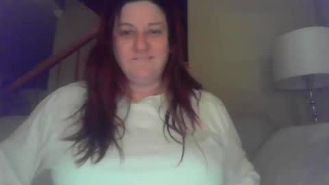 Snapshot of mariemasturbates chatting on 12/17/25, 11:44 Marie online show from 12/17/25, 11:44