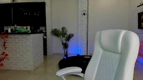 Snapshot of mariemlui chatting on 11/27/25, 03:14 mariemlui online show from 11/27/25, 03:14