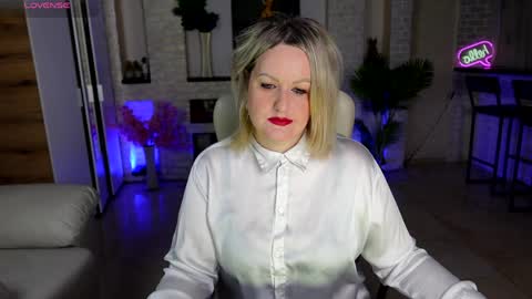 Snapshot of mariemlui chatting on 04/05/26, 02:47 mariemlui online show from 04/05/26, 02:47