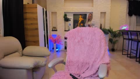 Snapshot of mariemlui chatting on 05/05/26, 06:27 mariemlui online show from 05/05/26, 06:27