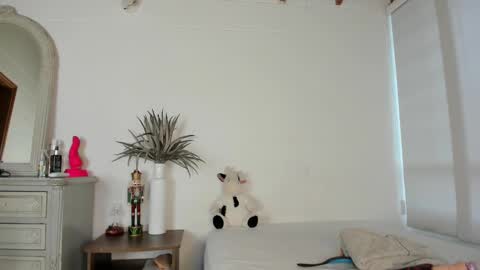 Snapshot of marihana_one1 chatting on 02/26/25, 10:42 Marihana online show from 02/26/25, 10:42