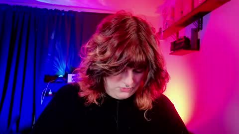 mariiana_velezz online show from 05/08/26, 10:53