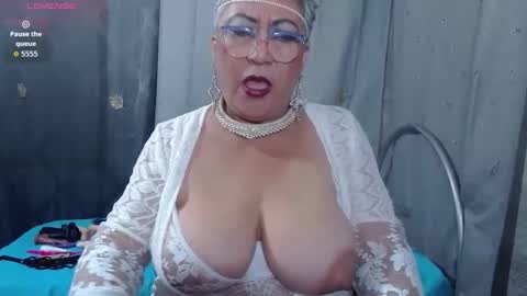 Snapshot of marilincarolina chatting on 09/13/25, 03:28 Marilin carolina online show from 09/13/25, 03:28