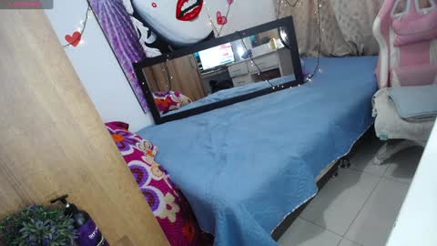 Marillyn  online show from 12/22/24, 08:58