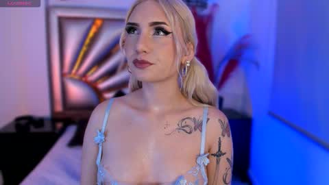 Snapshot of mariluu_ chatting on 03/19/26, 01:48 Mariluu online show from 03/19/26, 01:48