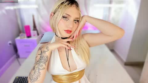 Snapshot of mariluu_ chatting on 06/06/26, 03:50 Mariluu online show from 06/06/26, 03:50