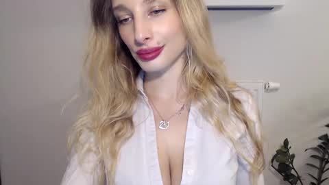 MarilynDevilish online show from 01/22/25, 06:41
