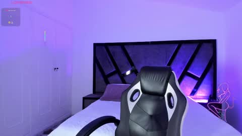 Snapshot of marilyndupont chatting on 09/30/25, 04:39 Marilyn online show from 09/30/25, 04:39