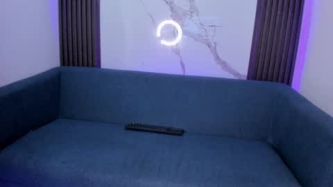 marilyngold_ online show from 10/26/25, 08:15