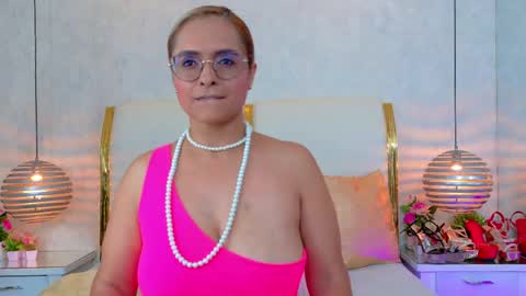 Marilyn Vega online show from 05/26/26, 08:49