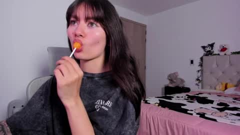 Marin kitoko online show from 10/03/25, 11:13