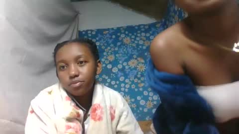 Snapshot of marinagold69 chatting on 05/21/26, 02:40 marinagold69 online show from 05/21/26, 02:40