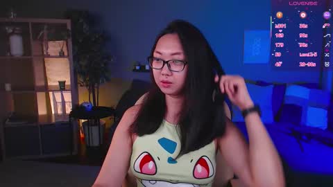 Snapshot of marine_vact chatting on 09/25/25, 02:10 Marine online show from 09/25/25, 02:10