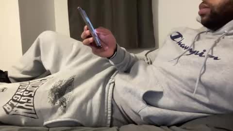 Snapshot of marineguyk19 chatting on 01/18/25, 02:47 Z online show from 01/18/25, 02:47