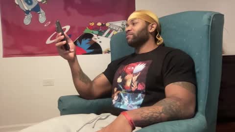 Snapshot of marineguyk19 chatting on 02/18/25, 04:48 Z online show from 02/18/25, 04:48