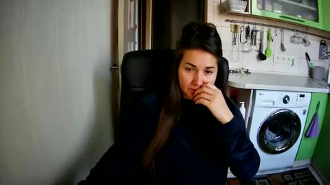 MarinettaQhot online show from 01/05/25, 12:42