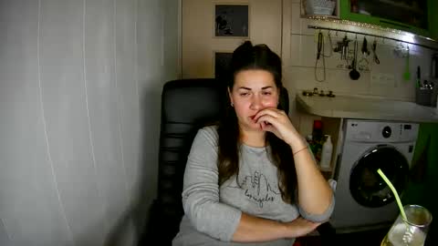 MarinettaQhot online show from 01/20/25, 10:04