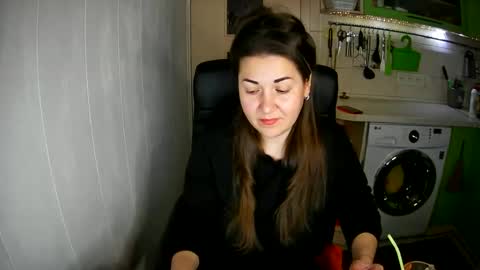 MarinettaQhot online show from 02/02/25, 09:34