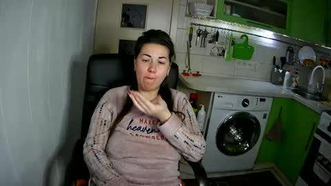 MarinettaQhot online show from 02/07/25, 10:30