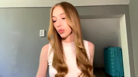 Amelia online show from 06/23/26, 10:02