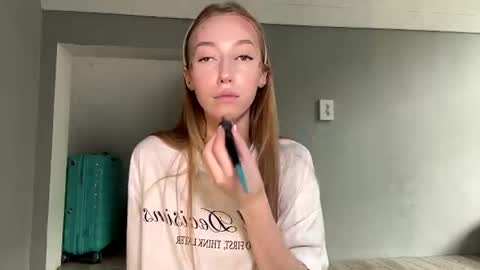 Amelia online show from 07/05/26, 10:11