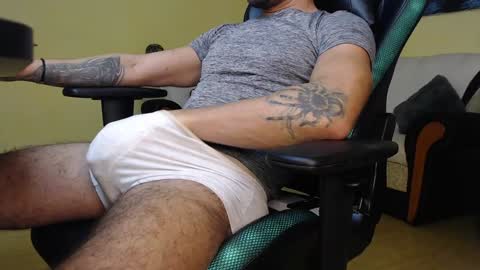 Snapshot of marioslim chatting on 01/04/25, 06:30 marioslim online show from 01/04/25, 06:30