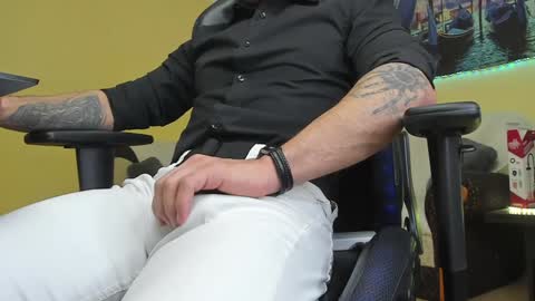 Snapshot of marioslim chatting on 02/08/25, 05:39 marioslim online show from 02/08/25, 05:39