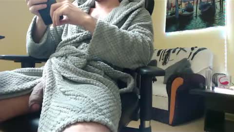 Snapshot of marioslim chatting on 02/27/25, 07:01 marioslim online show from 02/27/25, 07:01