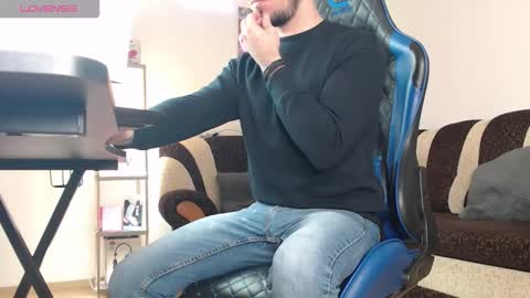 Snapshot of marioslim chatting on 03/27/26, 10:26 marioslim online show from 03/27/26, 10:26